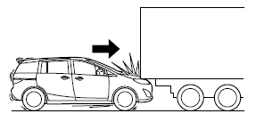 Mazda 5. Collision par l'arrière ou choc avec l'arrière d'un camion